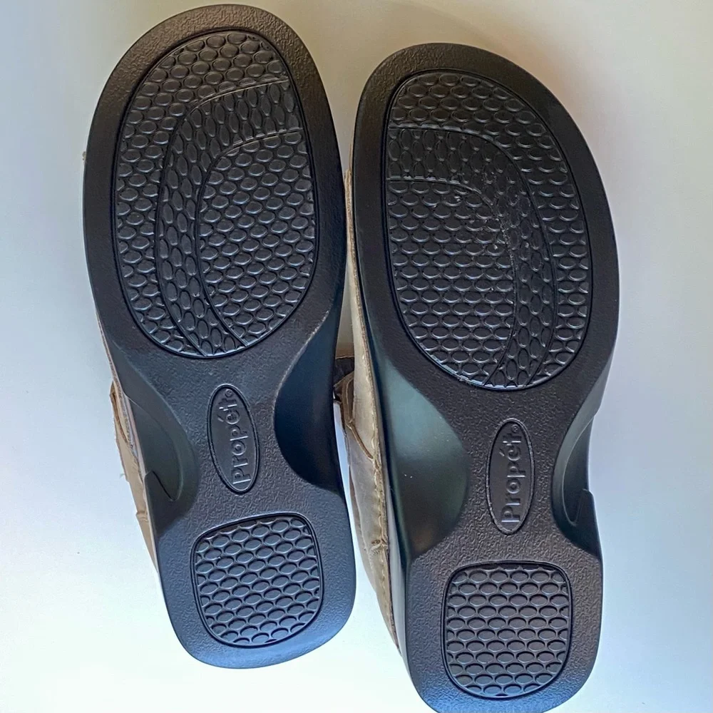 Propet Pedic Walker Sandals Dusty Tan Nubuck NW/OT Adjustable Straps - Picture 11 of 15
